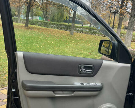 Чорний Ніссан ІксТрейл, об'ємом двигуна 2.5 л та пробігом 179 тис. км за 6800 $, фото 18 на Automoto.ua