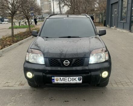 Чорний Ніссан ІксТрейл, об'ємом двигуна 2.2 л та пробігом 390 тис. км за 3561 $, фото 1 на Automoto.ua