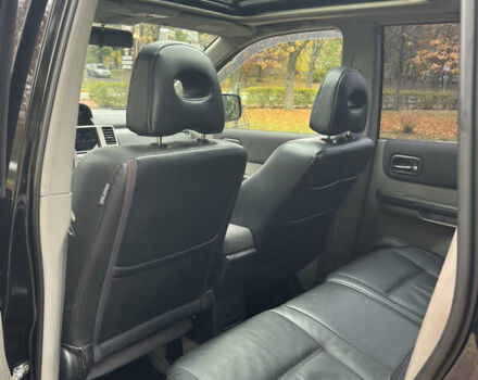 Чорний Ніссан ІксТрейл, об'ємом двигуна 2.5 л та пробігом 179 тис. км за 6800 $, фото 31 на Automoto.ua