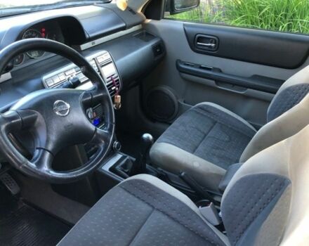 Черный Ниссан ИксТрейл, объемом двигателя 2.2 л и пробегом 266 тыс. км за 2200 $, фото 6 на Automoto.ua