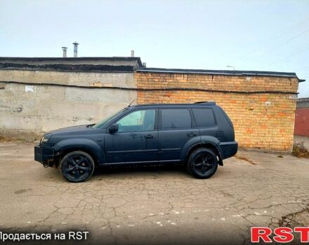 Чорний Ніссан ІксТрейл, об'ємом двигуна 2.2 л та пробігом 300 тис. км за 2750 $, фото 5 на Automoto.ua