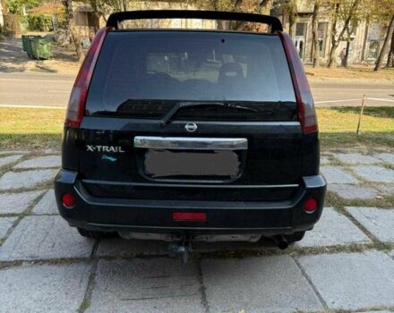 Чорний Ніссан ІксТрейл, об'ємом двигуна 2.2 л та пробігом 360 тис. км за 4500 $, фото 1 на Automoto.ua