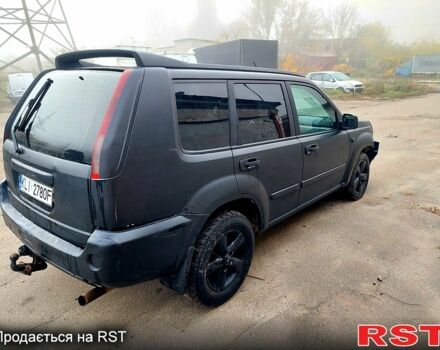 Чорний Ніссан ІксТрейл, об'ємом двигуна 2.2 л та пробігом 300 тис. км за 2750 $, фото 1 на Automoto.ua