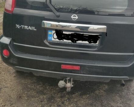 Черный Ниссан ИксТрейл, объемом двигателя 2 л и пробегом 270 тыс. км за 2700 $, фото 1 на Automoto.ua