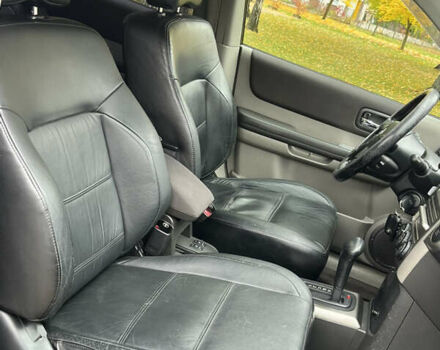 Чорний Ніссан ІксТрейл, об'ємом двигуна 2.5 л та пробігом 179 тис. км за 6800 $, фото 11 на Automoto.ua