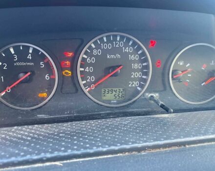 Черный Ниссан ИксТрейл, объемом двигателя 2.2 л и пробегом 339 тыс. км за 3850 $, фото 12 на Automoto.ua