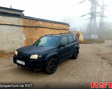 Чорний Ніссан ІксТрейл, об'ємом двигуна 2.2 л та пробігом 300 тис. км за 2750 $, фото 4 на Automoto.ua