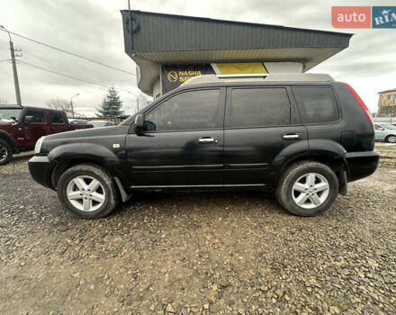 Черный Ниссан ИксТрейл, объемом двигателя 2 л и пробегом 173 тыс. км за 4700 $, фото 7 на Automoto.ua