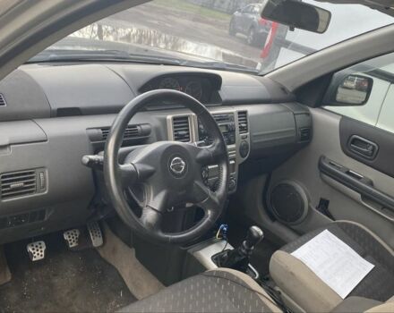 Черный Ниссан ИксТрейл, объемом двигателя 0 л и пробегом 360 тыс. км за 3600 $, фото 4 на Automoto.ua