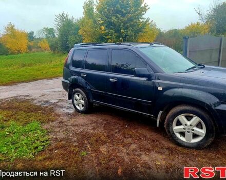 Черный Ниссан ИксТрейл, объемом двигателя 2.2 л и пробегом 248 тыс. км за 3800 $, фото 3 на Automoto.ua