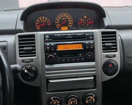 Черный Ниссан ИксТрейл, объемом двигателя 2.5 л и пробегом 285 тыс. км за 6500 $, фото 20 на Automoto.ua