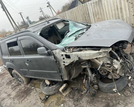 Черный Ниссан ИксТрейл, объемом двигателя 2.2 л и пробегом 250 тыс. км за 1500 $, фото 2 на Automoto.ua