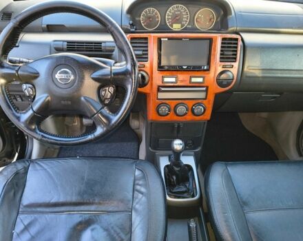 Чорний Ніссан ІксТрейл, об'ємом двигуна 0.22 л та пробігом 250 тис. км за 2400 $, фото 3 на Automoto.ua