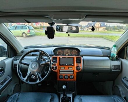 Чорний Ніссан ІксТрейл, об'ємом двигуна 0.22 л та пробігом 250 тис. км за 2400 $, фото 5 на Automoto.ua