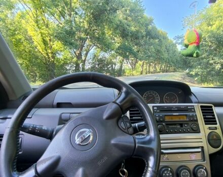 Черный Ниссан ИксТрейл, объемом двигателя 0 л и пробегом 300 тыс. км за 2493 $, фото 5 на Automoto.ua