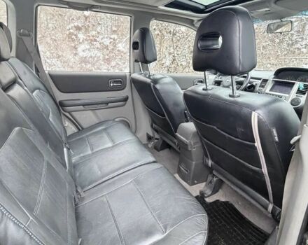 Черный Ниссан ИксТрейл, объемом двигателя 0 л и пробегом 223 тыс. км за 3500 $, фото 4 на Automoto.ua