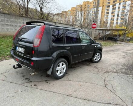 Черный Ниссан ИксТрейл, объемом двигателя 2.2 л и пробегом 290 тыс. км за 3750 $, фото 3 на Automoto.ua