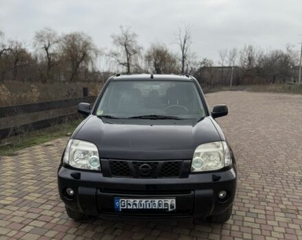 Черный Ниссан ИксТрейл, объемом двигателя 2.2 л и пробегом 249 тыс. км за 2600 $, фото 1 на Automoto.ua