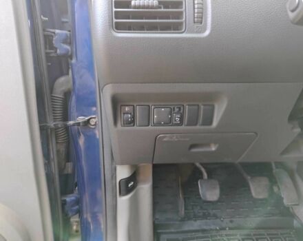 Черный Ниссан ИксТрейл, объемом двигателя 2.2 л и пробегом 290 тыс. км за 4200 $, фото 13 на Automoto.ua