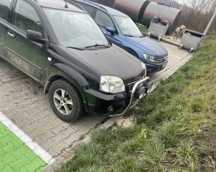 Черный Ниссан ИксТрейл, объемом двигателя 2.2 л и пробегом 3 тыс. км за 2200 $, фото 6 на Automoto.ua