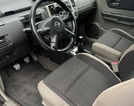 Черный Ниссан ИксТрейл, объемом двигателя 2.2 л и пробегом 206 тыс. км за 4200 $, фото 8 на Automoto.ua