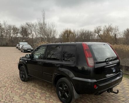 Черный Ниссан ИксТрейл, объемом двигателя 2.2 л и пробегом 249 тыс. км за 2600 $, фото 3 на Automoto.ua