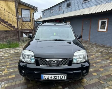 Черный Ниссан ИксТрейл, объемом двигателя 2.2 л и пробегом 168 тыс. км за 6699 $, фото 3 на Automoto.ua