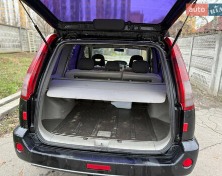 Чорний Ніссан ІксТрейл, об'ємом двигуна 2.2 л та пробігом 290 тис. км за 3750 $, фото 10 на Automoto.ua