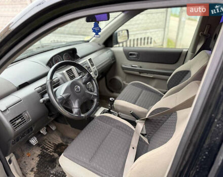 Чорний Ніссан ІксТрейл, об'ємом двигуна 2.2 л та пробігом 290 тис. км за 3750 $, фото 7 на Automoto.ua