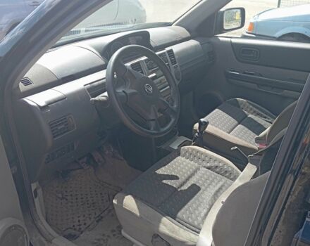 Чорний Ніссан ІксТрейл, об'ємом двигуна 2.2 л та пробігом 218 тис. км за 3500 $, фото 10 на Automoto.ua