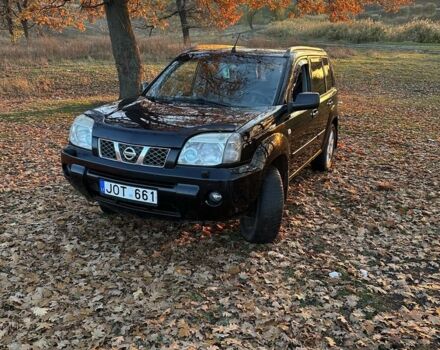 Черный Ниссан ИксТрейл, объемом двигателя 2.2 л и пробегом 306 тыс. км за 3300 $, фото 1 на Automoto.ua