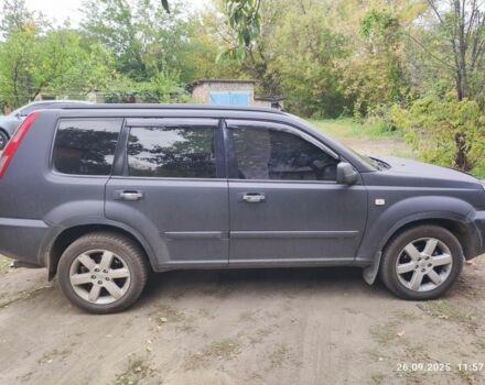 Чорний Ніссан ІксТрейл, об'ємом двигуна 0 л та пробігом 228 тис. км за 5500 $, фото 2 на Automoto.ua