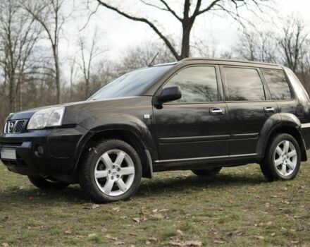 Черный Ниссан ИксТрейл, объемом двигателя 2.2 л и пробегом 273 тыс. км за 4267 $, фото 1 на Automoto.ua