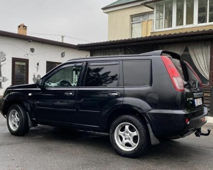 Черный Ниссан ИксТрейл, объемом двигателя 2.2 л и пробегом 226 тыс. км за 3650 $, фото 2 на Automoto.ua