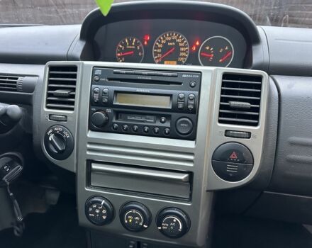 Черный Ниссан ИксТрейл, объемом двигателя 2.2 л и пробегом 168 тыс. км за 6699 $, фото 7 на Automoto.ua