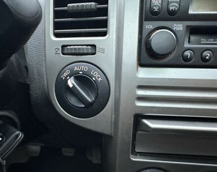 Черный Ниссан ИксТрейл, объемом двигателя 2.2 л и пробегом 168 тыс. км за 6699 $, фото 6 на Automoto.ua