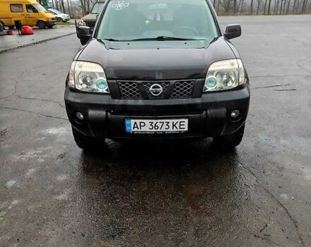 Черный Ниссан ИксТрейл, объемом двигателя 2.2 л и пробегом 100 тыс. км за 5500 $, фото 4 на Automoto.ua