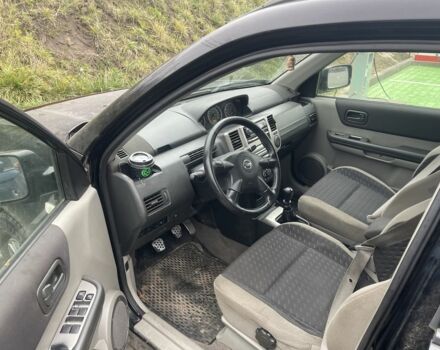 Черный Ниссан ИксТрейл, объемом двигателя 2.2 л и пробегом 3 тыс. км за 2200 $, фото 1 на Automoto.ua