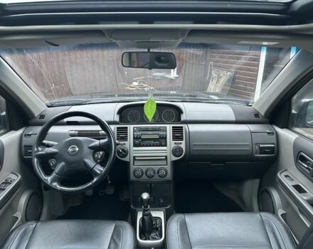 Черный Ниссан ИксТрейл, объемом двигателя 2.2 л и пробегом 168 тыс. км за 6699 $, фото 10 на Automoto.ua