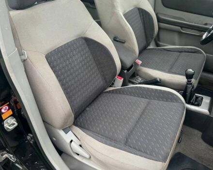 Черный Ниссан ИксТрейл, объемом двигателя 2.2 л и пробегом 290 тыс. км за 4500 $, фото 15 на Automoto.ua