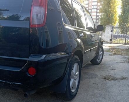 Черный Ниссан ИксТрейл, объемом двигателя 2 л и пробегом 196 тыс. км за 4300 $, фото 3 на Automoto.ua