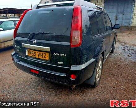 Черный Ниссан ИксТрейл, объемом двигателя 2.2 л и пробегом 180 тыс. км за 4500 $, фото 3 на Automoto.ua