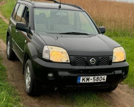 Черный Ниссан ИксТрейл, объемом двигателя 2.2 л и пробегом 290 тыс. км за 4500 $, фото 1 на Automoto.ua