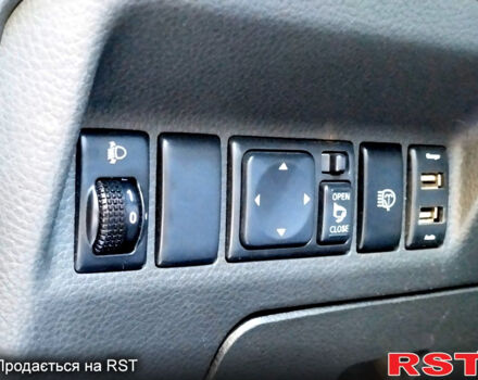 Черный Ниссан ИксТрейл, объемом двигателя 2 л и пробегом 200 тыс. км за 6200 $, фото 10 на Automoto.ua