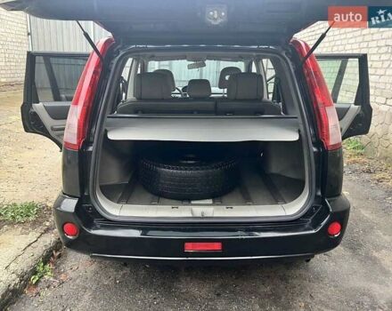 Черный Ниссан ИксТрейл, объемом двигателя 2 л и пробегом 150 тыс. км за 6500 $, фото 8 на Automoto.ua