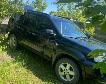 Чорний Ніссан ІксТрейл, об'ємом двигуна 2 л та пробігом 200 тис. км за 7000 $, фото 2 на Automoto.ua