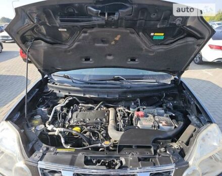 Чорний Ніссан ІксТрейл, об'ємом двигуна 2 л та пробігом 290 тис. км за 11700 $, фото 8 на Automoto.ua