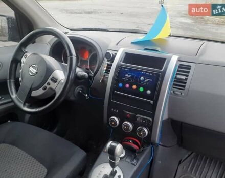 Черный Ниссан ИксТрейл, объемом двигателя 2.49 л и пробегом 185 тыс. км за 9100 $, фото 8 на Automoto.ua