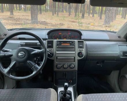 Чорний Ніссан ІксТрейл, об'ємом двигуна 2.2 л та пробігом 311 тис. км за 3500 $, фото 6 на Automoto.ua