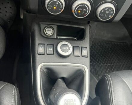 Черный Ниссан ИксТрейл, объемом двигателя 2 л и пробегом 295 тыс. км за 2700 $, фото 9 на Automoto.ua